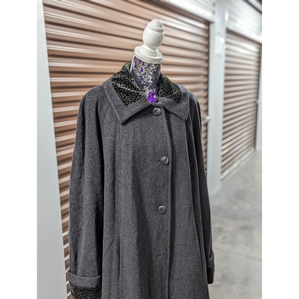 Vintage Women's Long Wool Pea Coat (Plus Size)